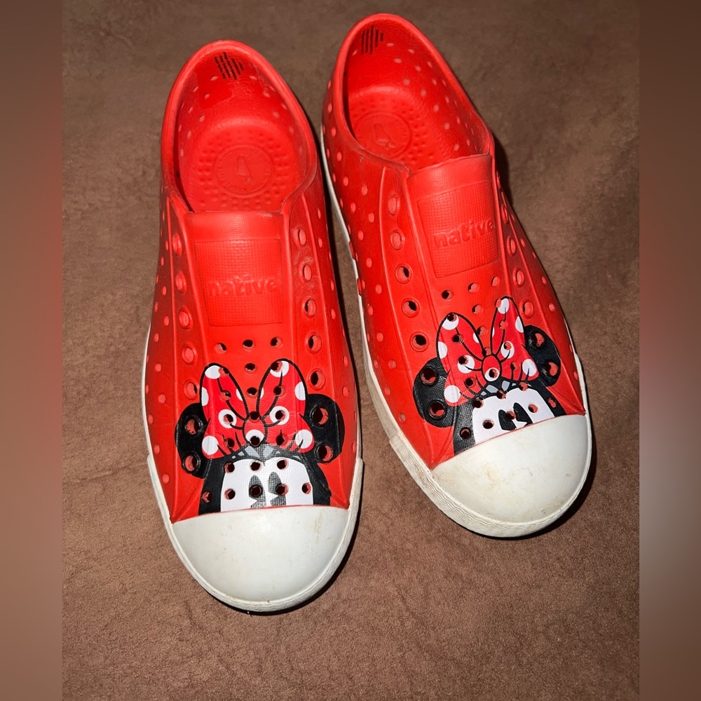 EUC Native Jefferson Slip-ons — Disney Print — Red Minnie Mouse Kids Size 1